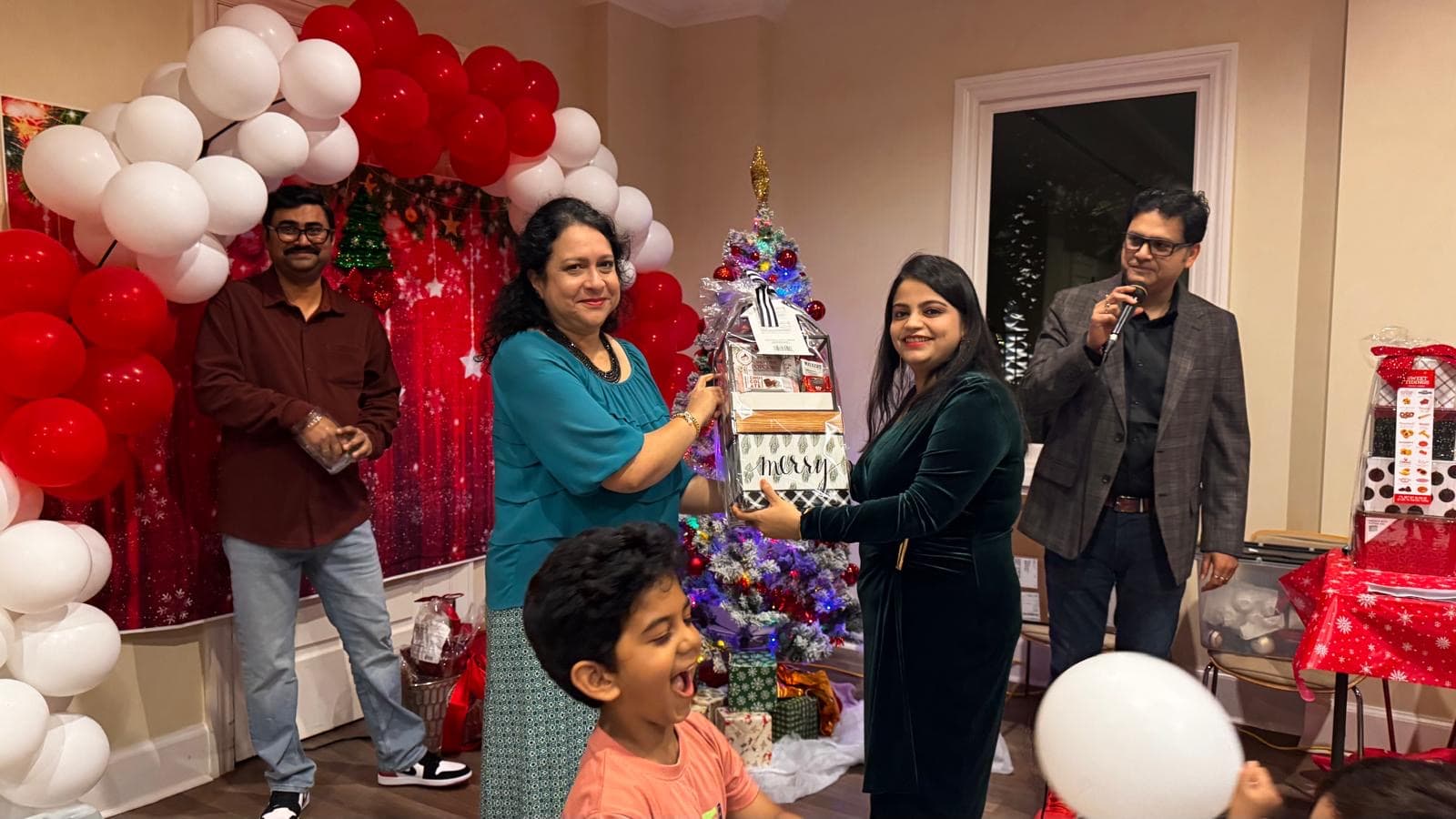 Holiday Party 2025-5
