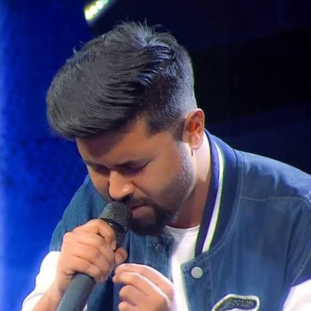 Singer Subhadeep Das Chowdhury performing live at Sanhoti Durga Puja 2026, Costa Mesa, Orange County, California